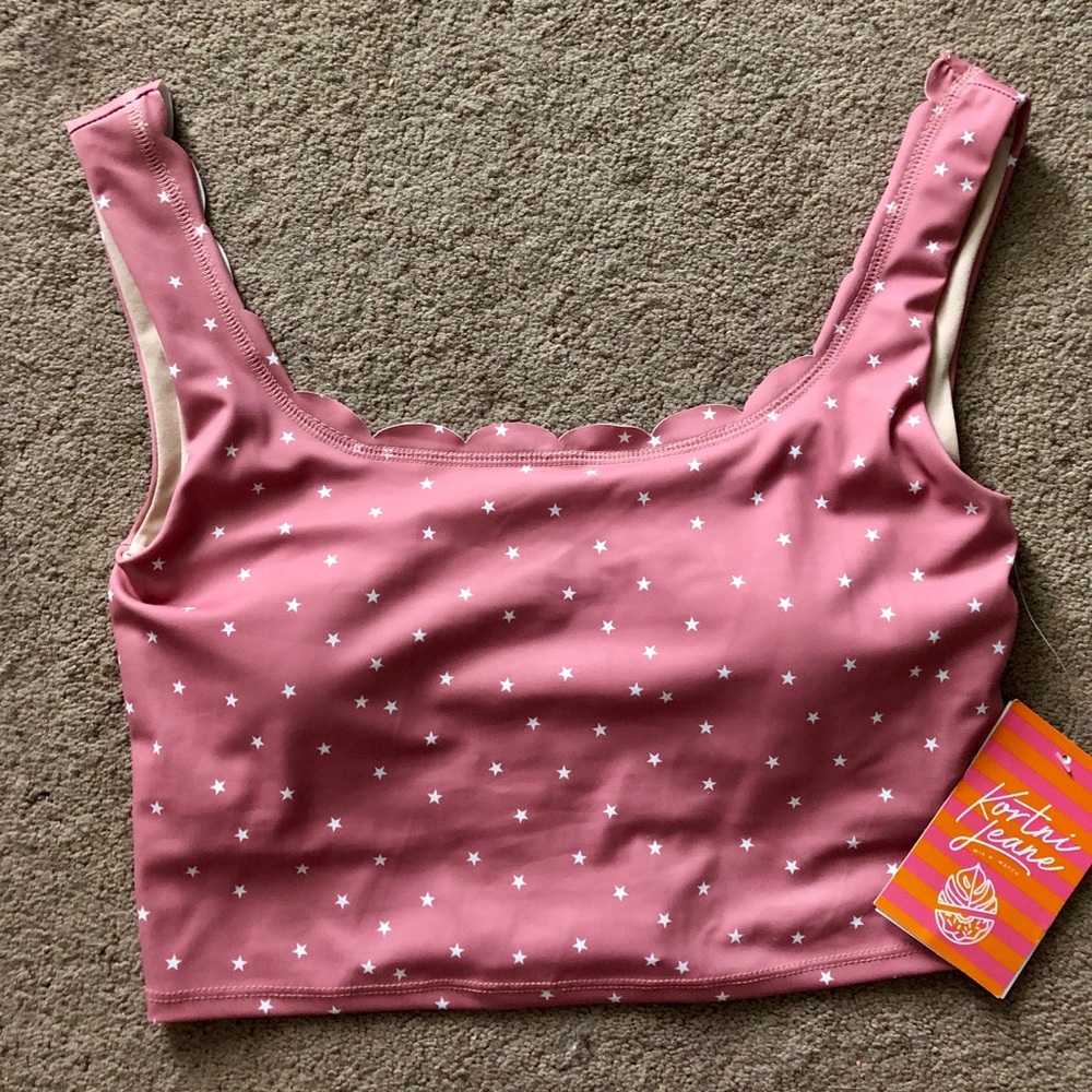 ❌🚫SOLD🚫❌ #KJ Red Stars Scalloped Top // M, BNWT.